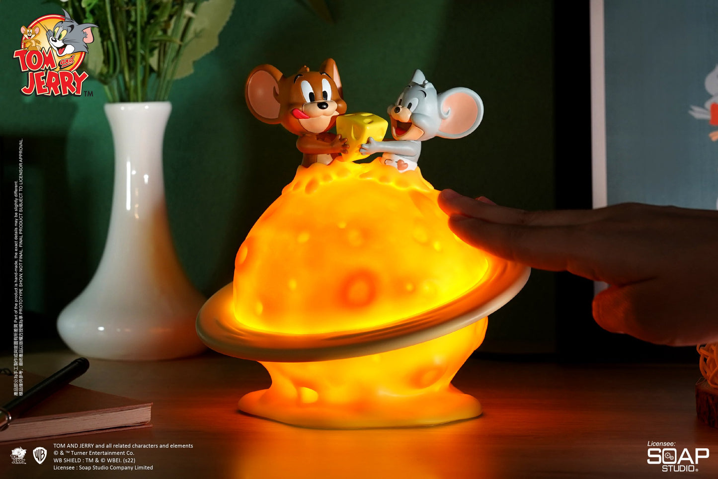 TJ - Jerry and Tuffy Cheese Planet USB Night Light 貓和老鼠 傑瑞鼠和泰菲芝士月球USB小夜燈 (此價格不含運費)